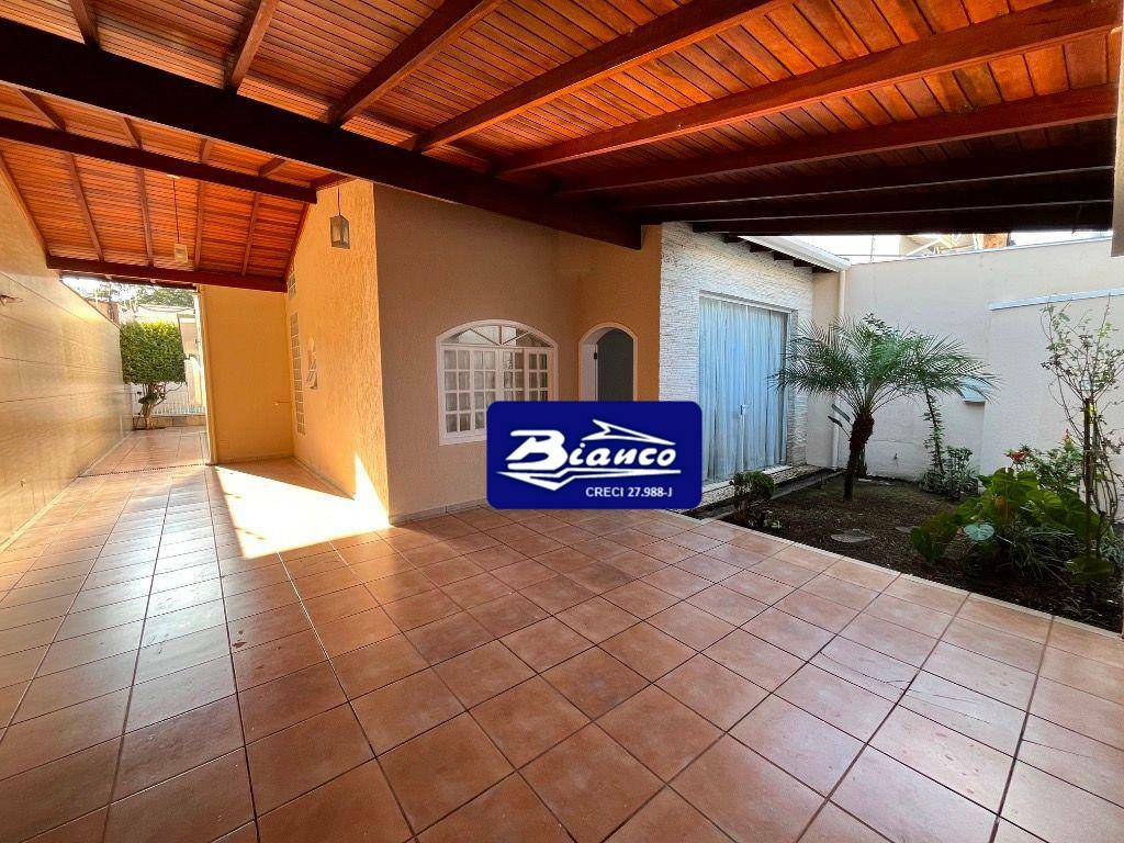Sobrado à venda e aluguel com 4 quartos, 170m² - Foto 2