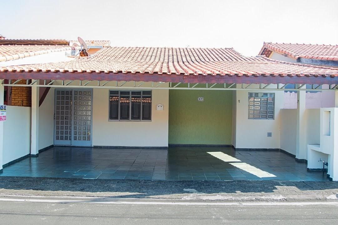 Casa de Condomínio à venda com 3 quartos, 105m² - Foto 1