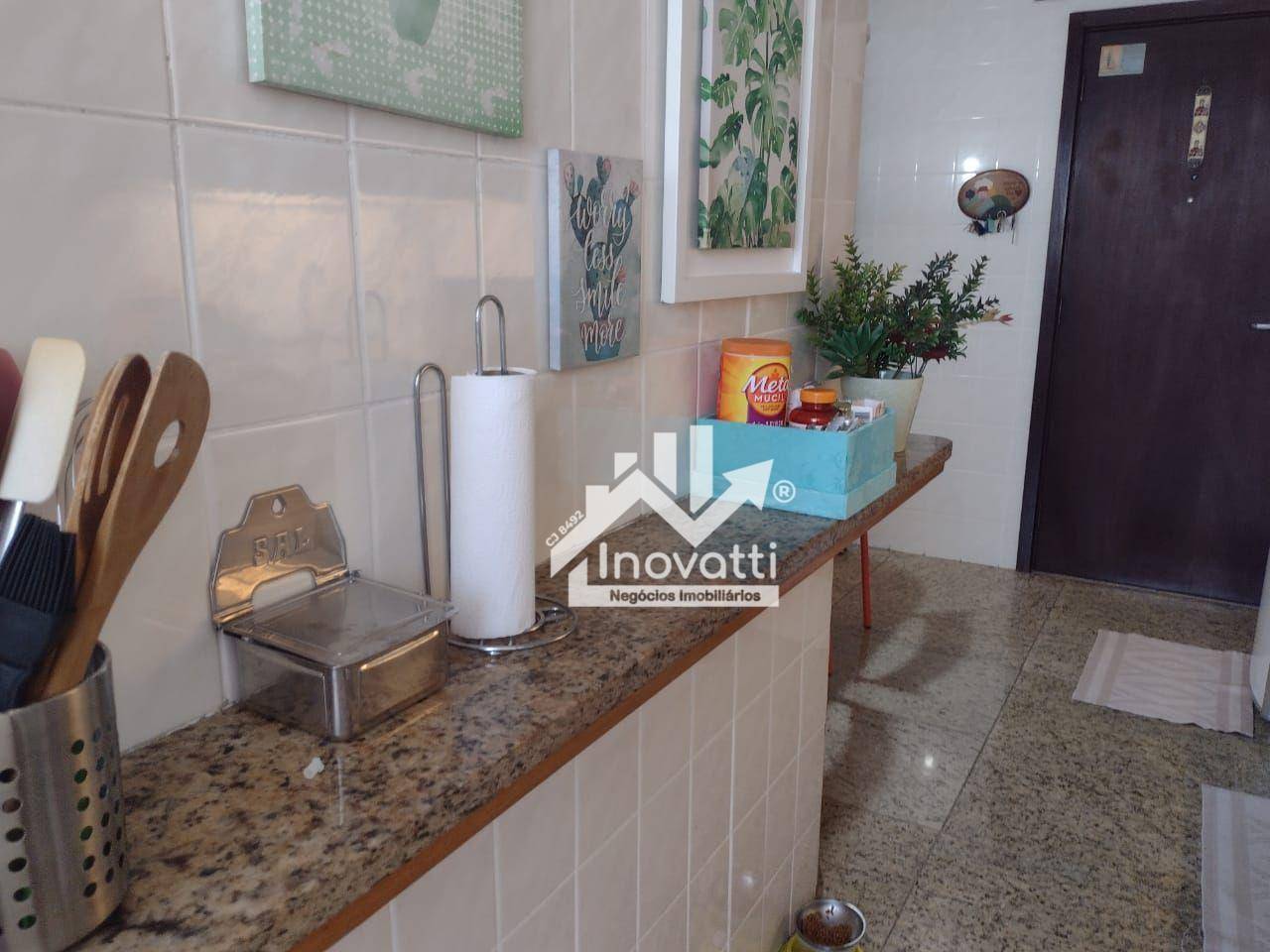 Apartamento à venda com 3 quartos, 140m² - Foto 28