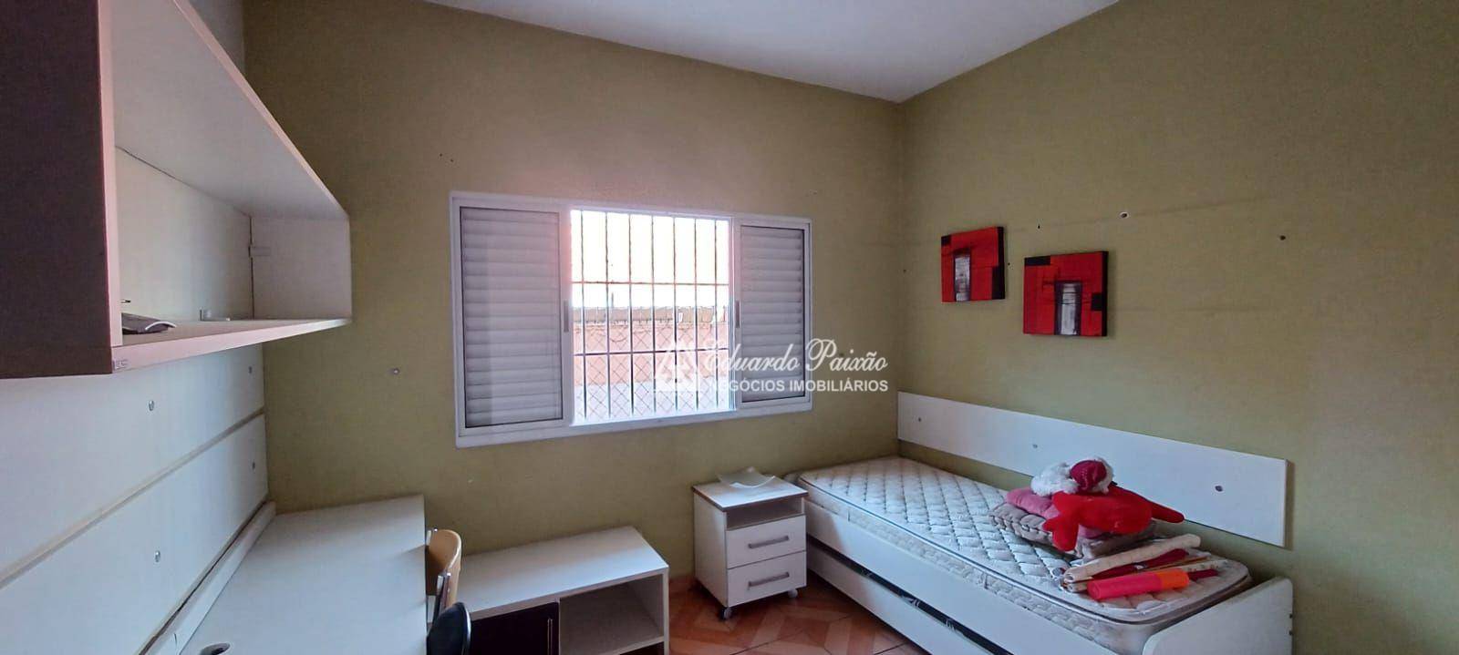 Casa à venda com 3 quartos, 250m² - Foto 22