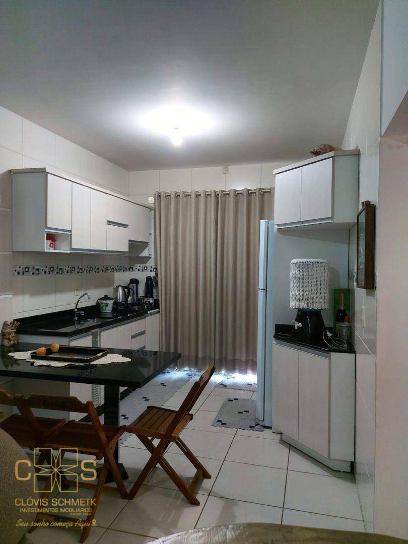 Casa à venda com 3 quartos, 90m² - Foto 9