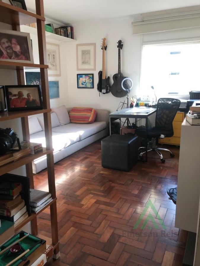 Apartamento à venda com 3 quartos, 180m² - Foto 1