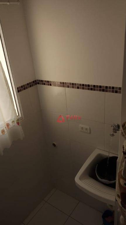 Apartamento à venda com 2 quartos, 61m² - Foto 13