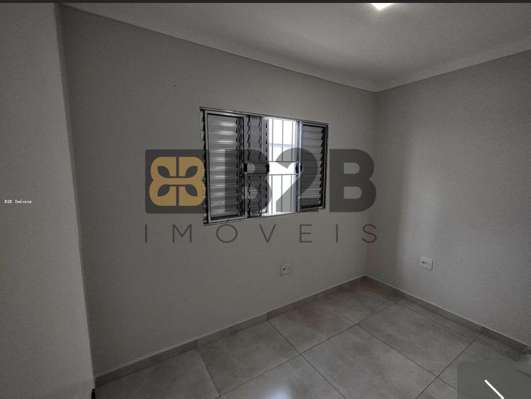 Casa à venda com 3 quartos, 110m² - Foto 10