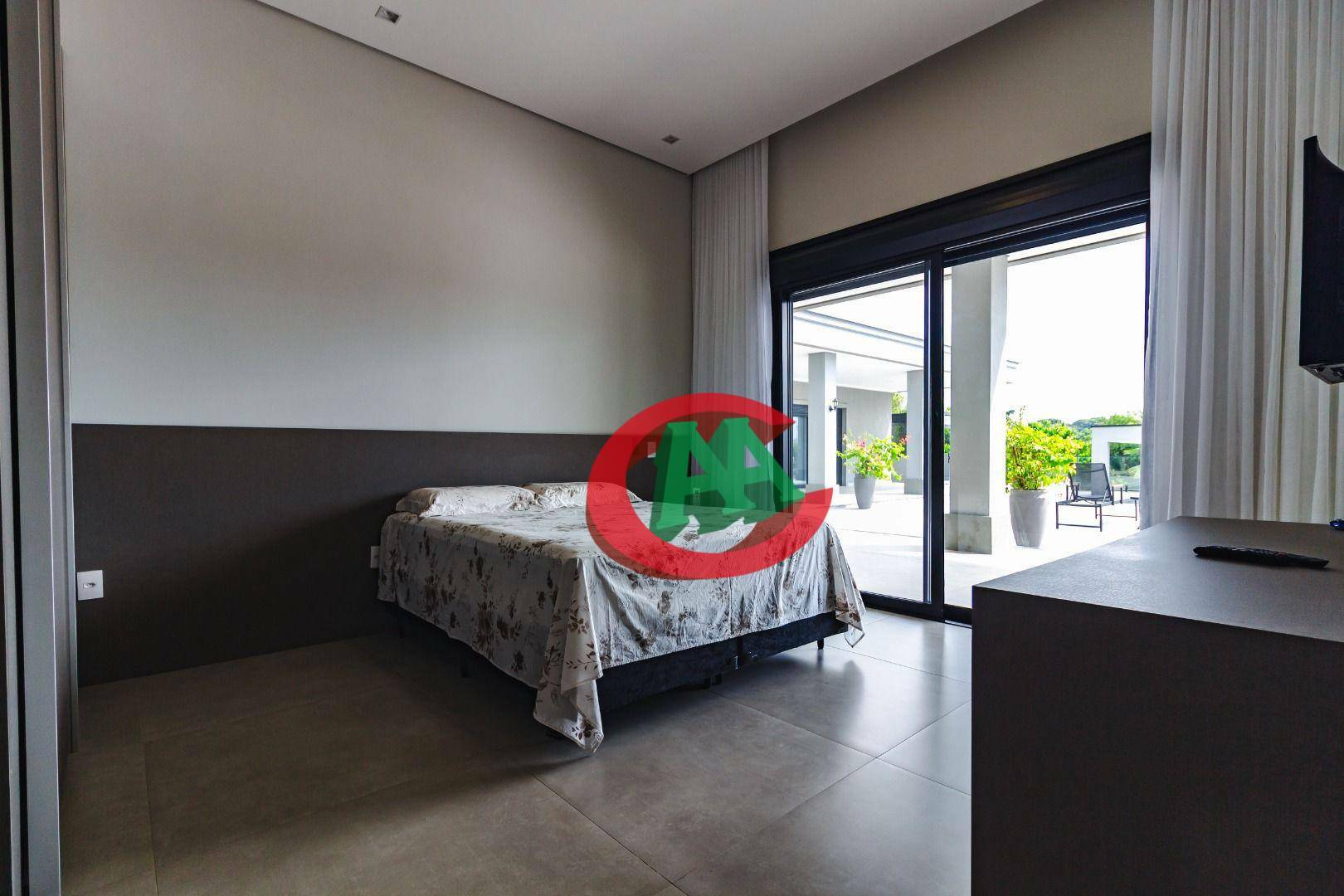 Chácara à venda com 6 quartos, 1000m² - Foto 18