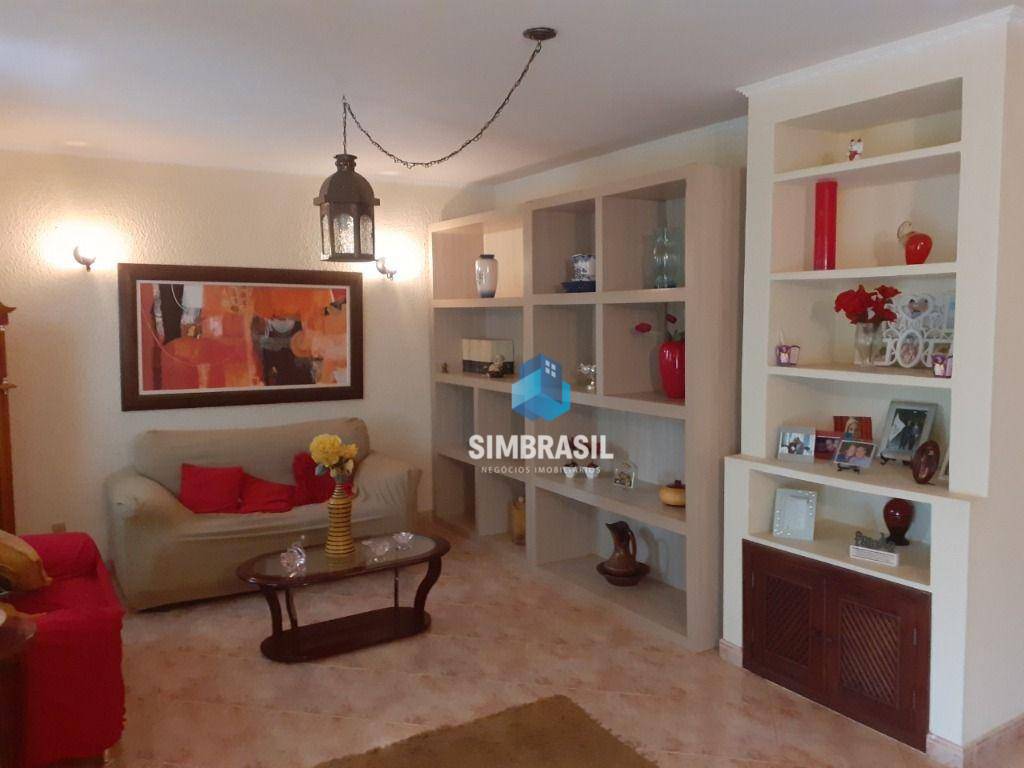 Sobrado à venda com 4 quartos, 350m² - Foto 1