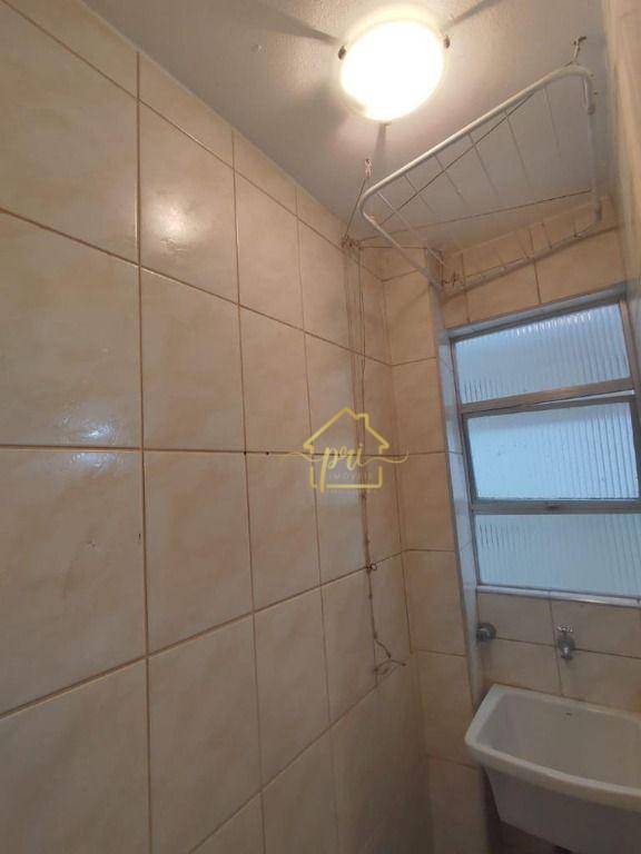 Apartamento à venda com 2 quartos, 67m² - Foto 4