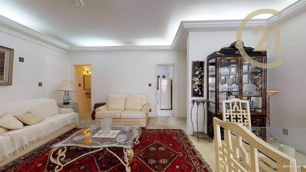 Apartamento à venda com 3 quartos, 126m² - Foto 7