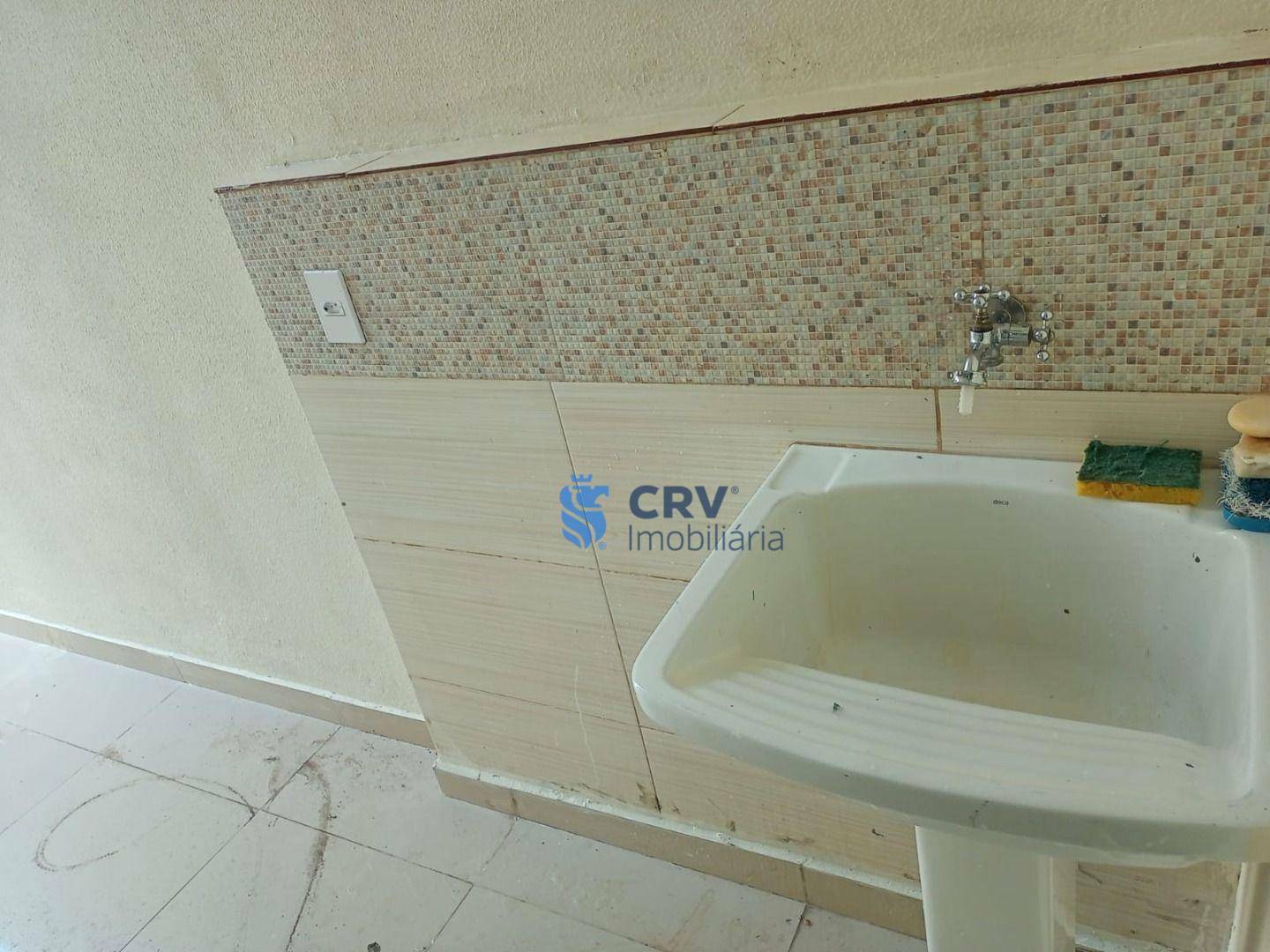 Casa à venda com 3 quartos, 80m² - Foto 13