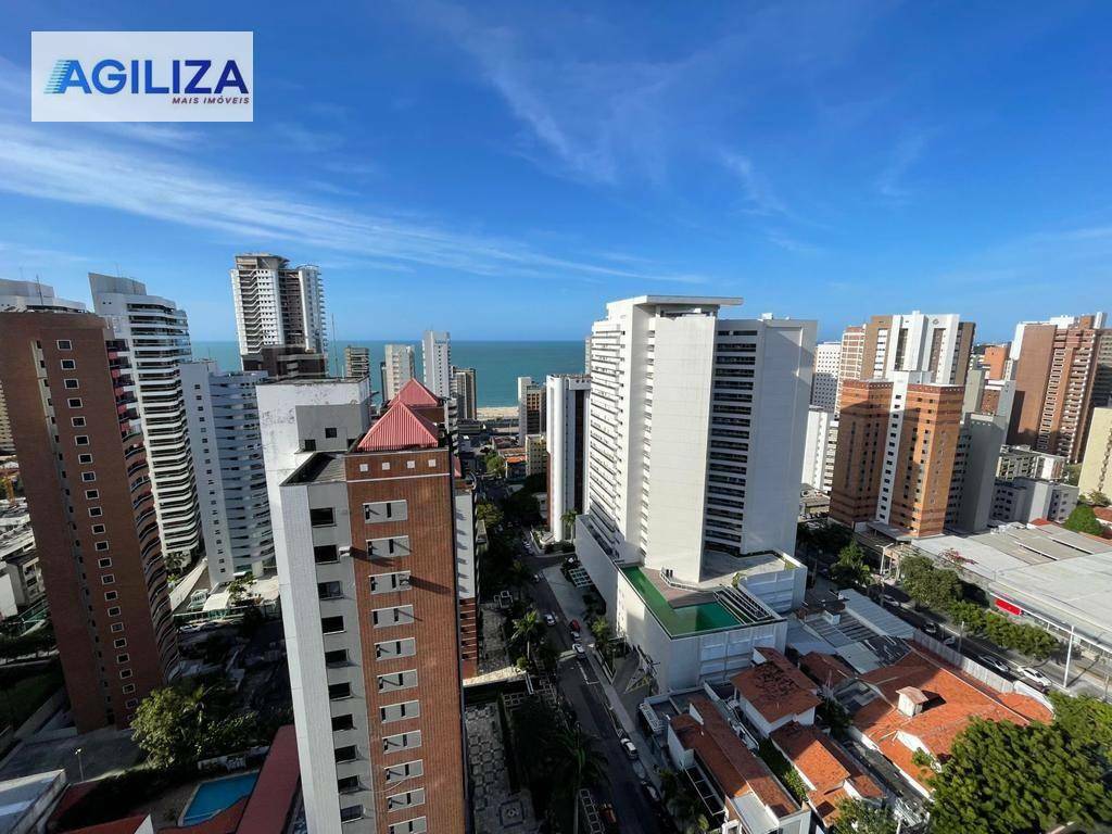 Apartamento à venda com 3 quartos, 243m² - Foto 2