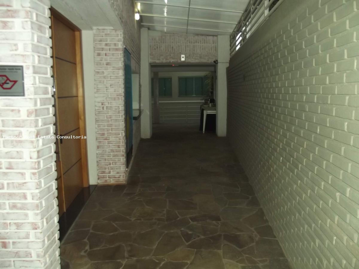 Prédio Inteiro à venda com 15 quartos, 600m² - Foto 17