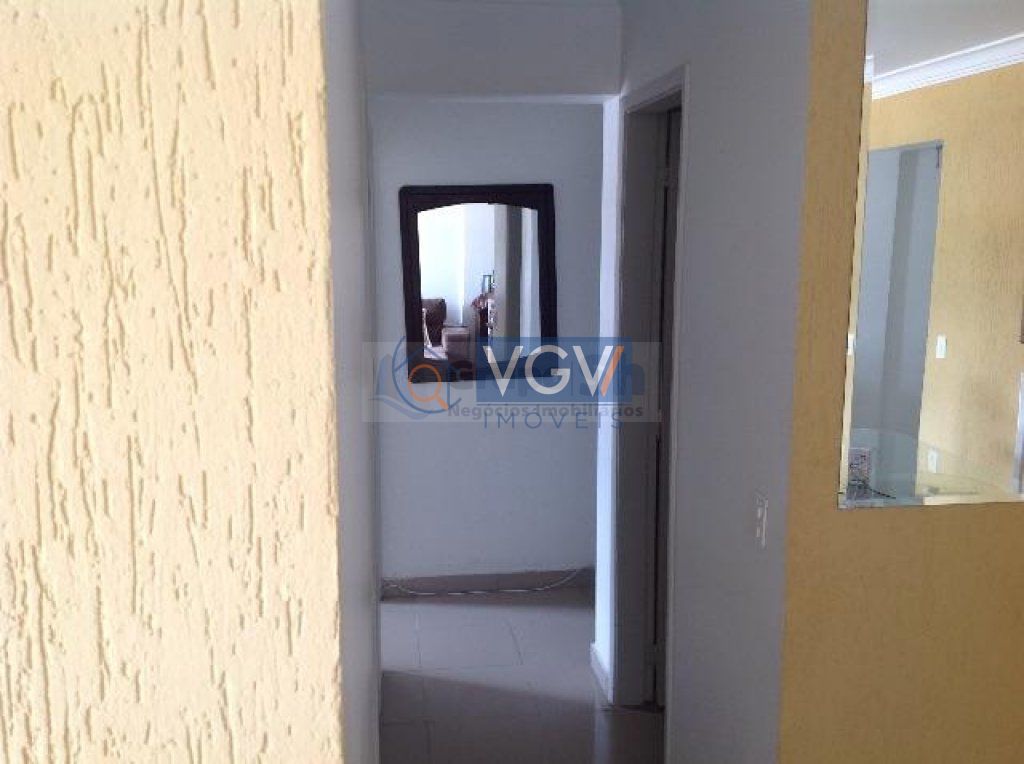 Apartamento à venda com 3 quartos, 79m² - Foto 4