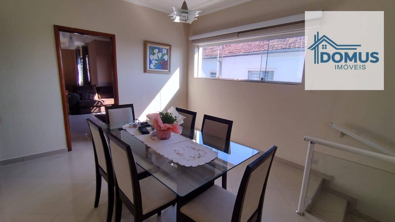 Casa à venda com 3 quartos, 309m² - Foto 4