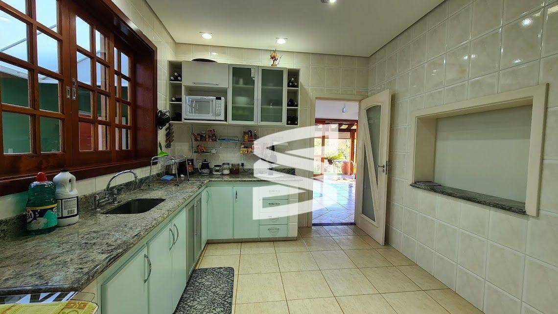 Casa de Condomínio à venda com 3 quartos, 300m² - Foto 10