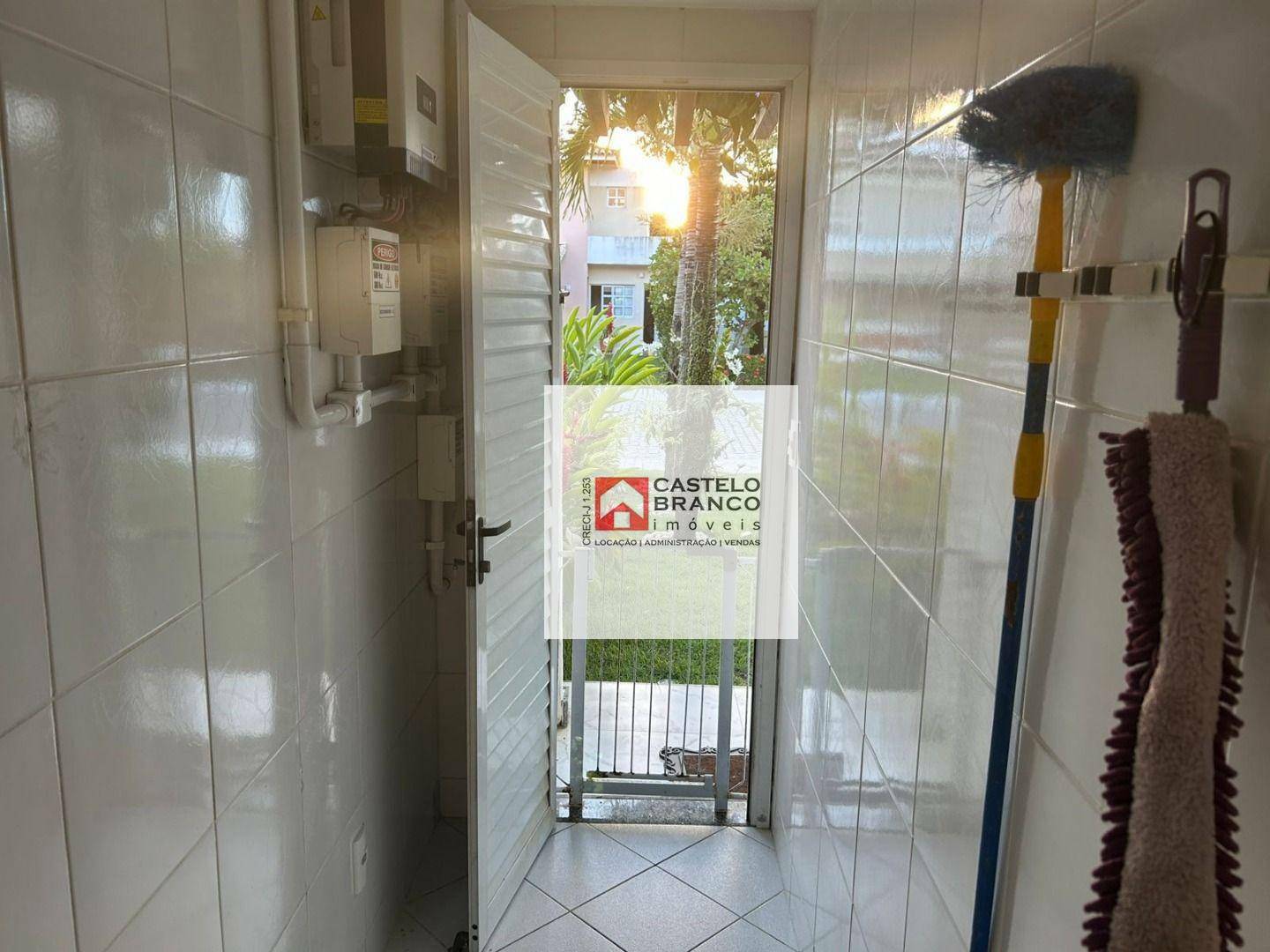 Casa de Condomínio à venda com 4 quartos, 500m² - Foto 11