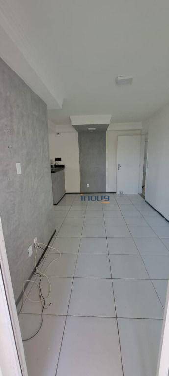 Apartamento à venda com 2 quartos, 52m² - Foto 9