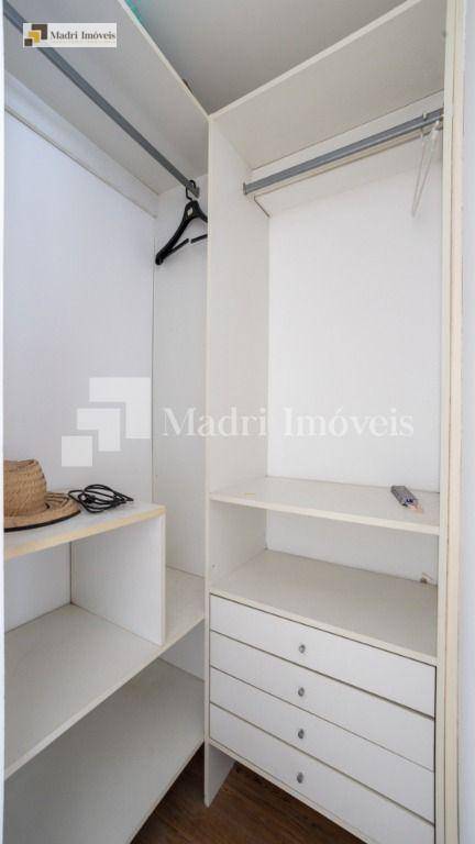 Apartamento à venda com 1 quarto, 38m² - Foto 13