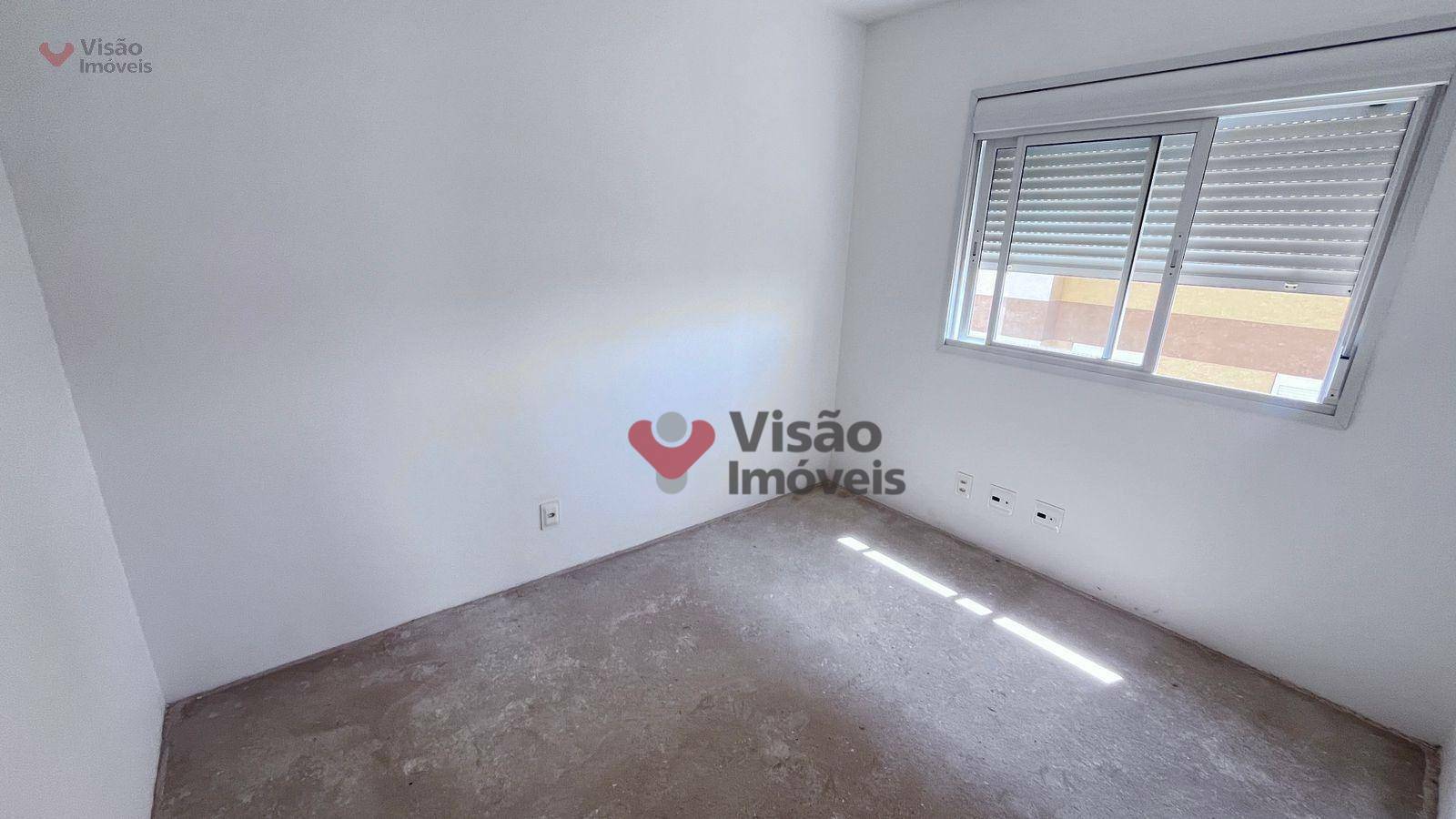 Apartamento à venda com 2 quartos, 75m² - Foto 10