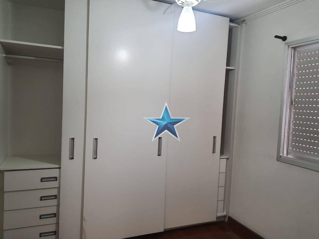 Apartamento para alugar com 4 quartos, 90m² - Foto 17