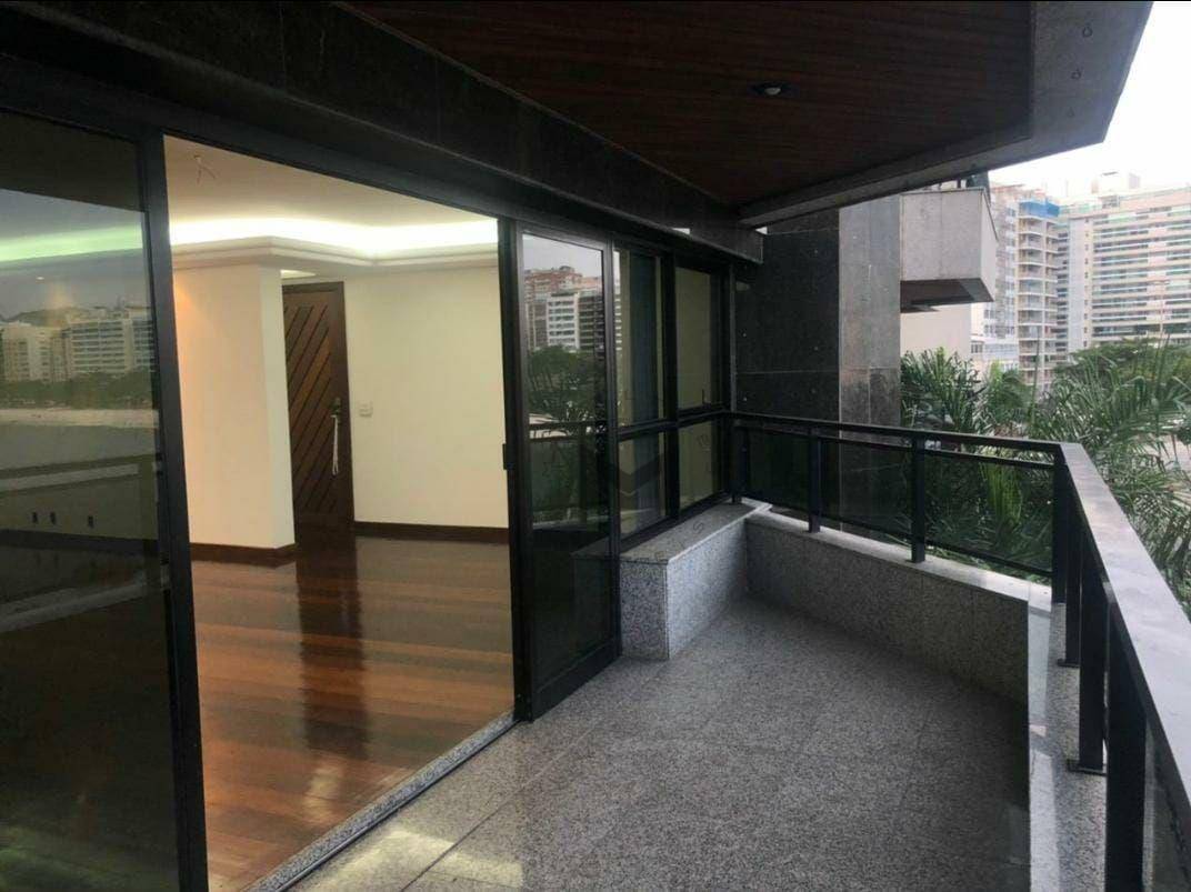 Apartamento à venda com 4 quartos, 260m² - Foto 2