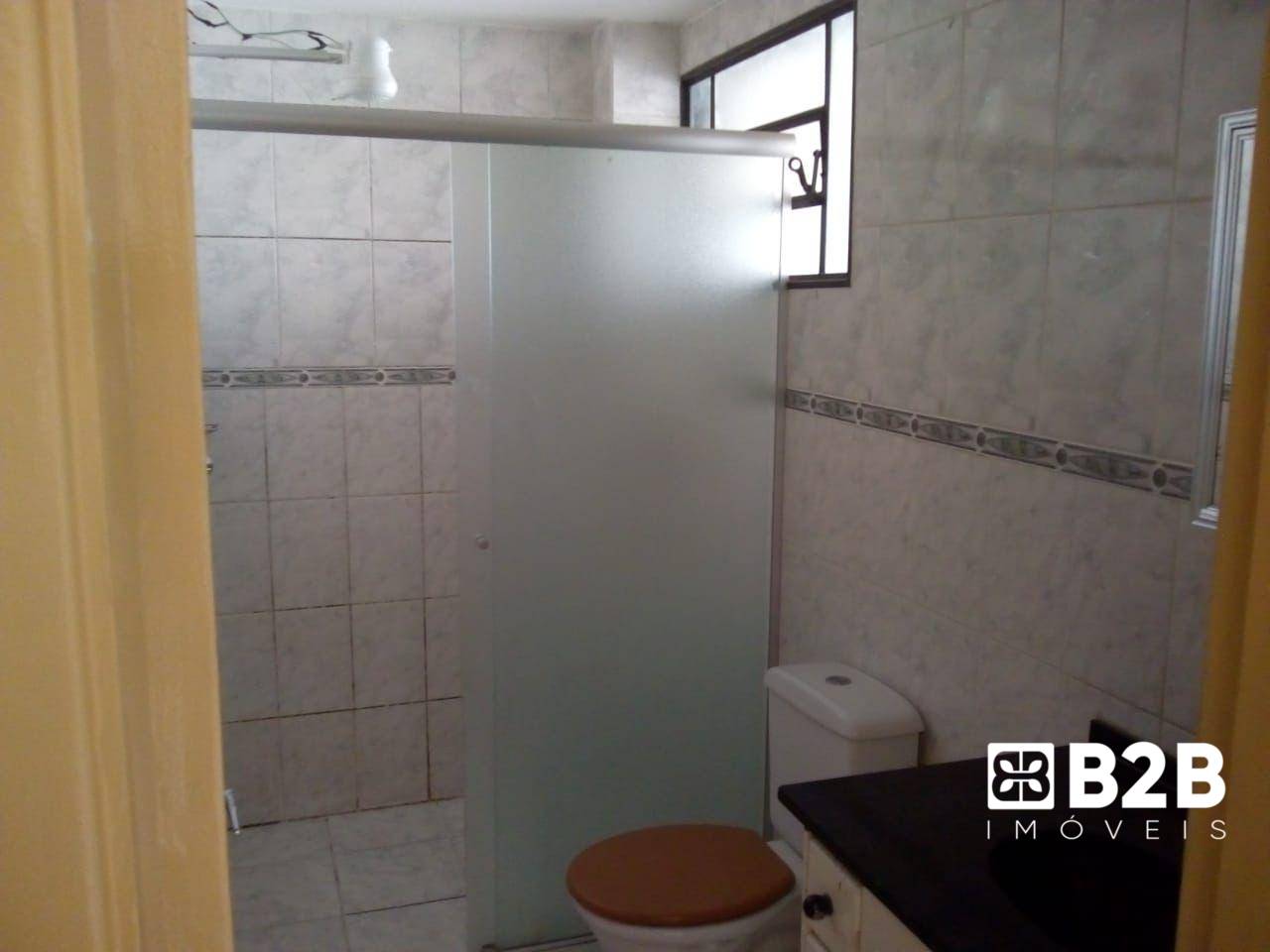 Apartamento à venda com 3 quartos, 68m² - Foto 2