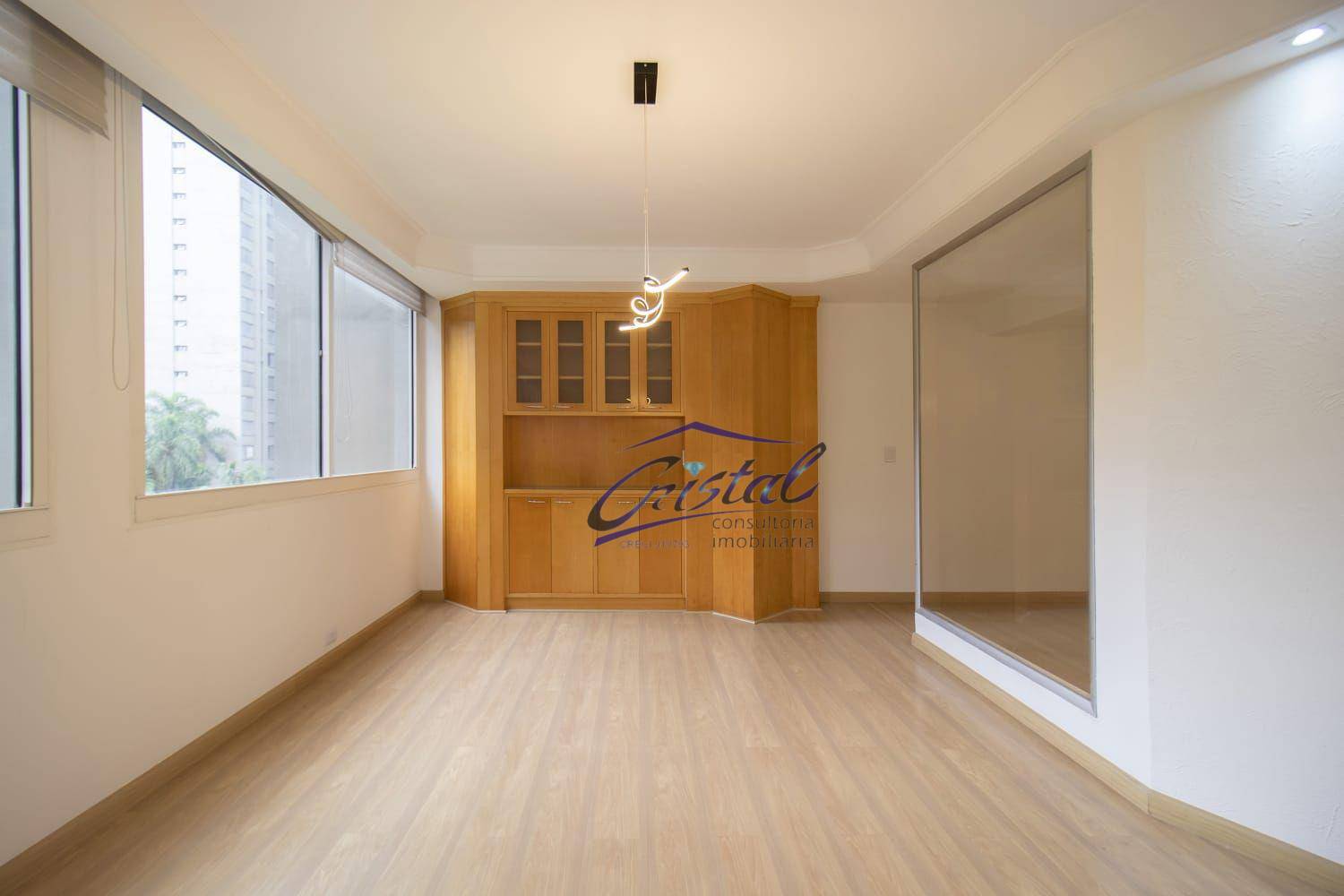 Apartamento à venda com 3 quartos, 220m² - Foto 33