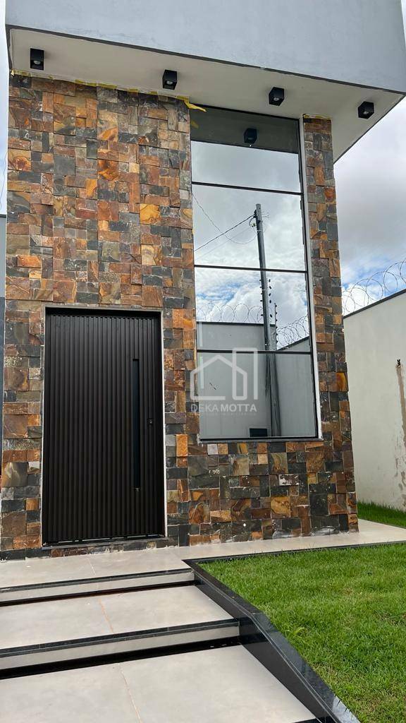 Casa de Condomínio à venda com 3 quartos, 250m² - Foto 4