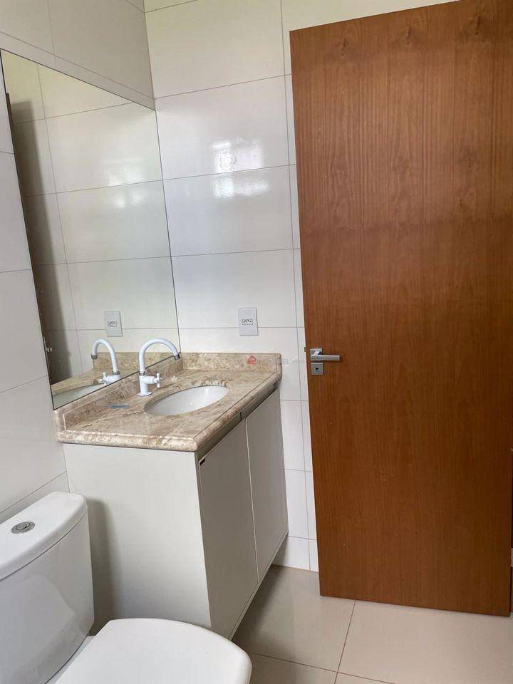 Apartamento para alugar com 2 quartos, 69m² - Foto 8