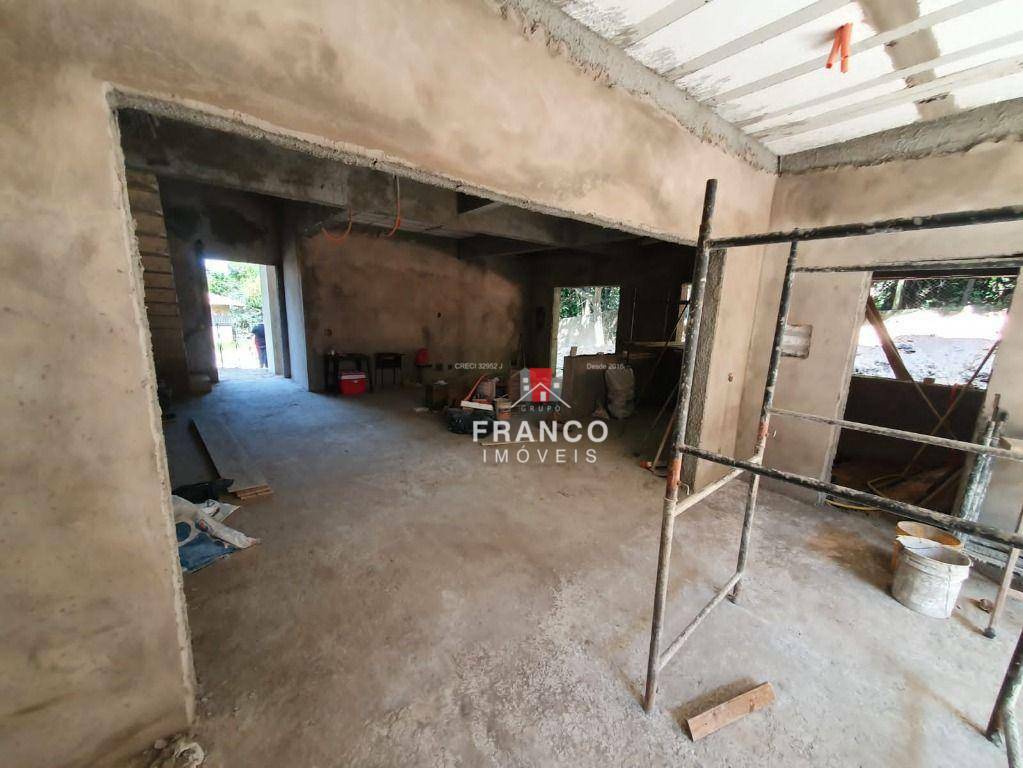 Casa à venda com 3 quartos, 238m² - Foto 23