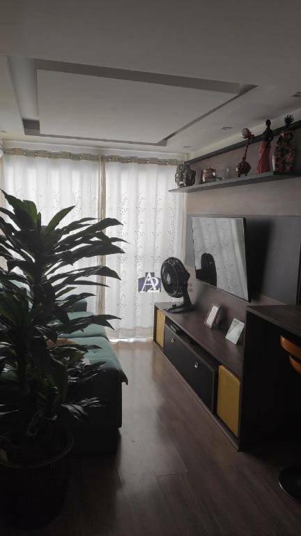 Apartamento à venda com 2 quartos, 61m² - Foto 2