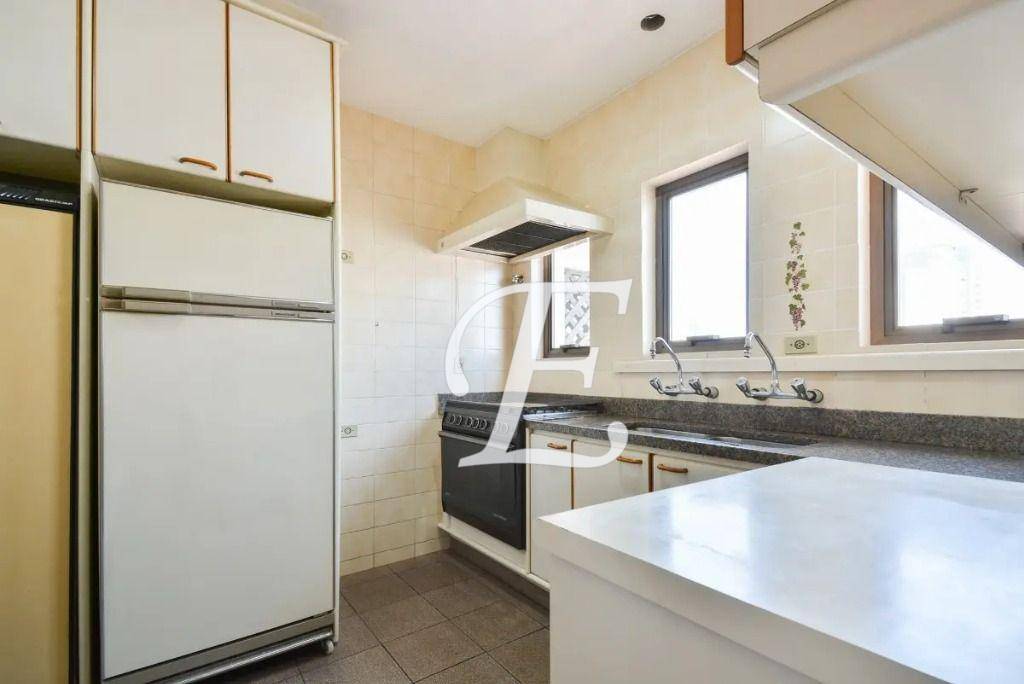 Apartamento à venda com 4 quartos, 246m² - Foto 10