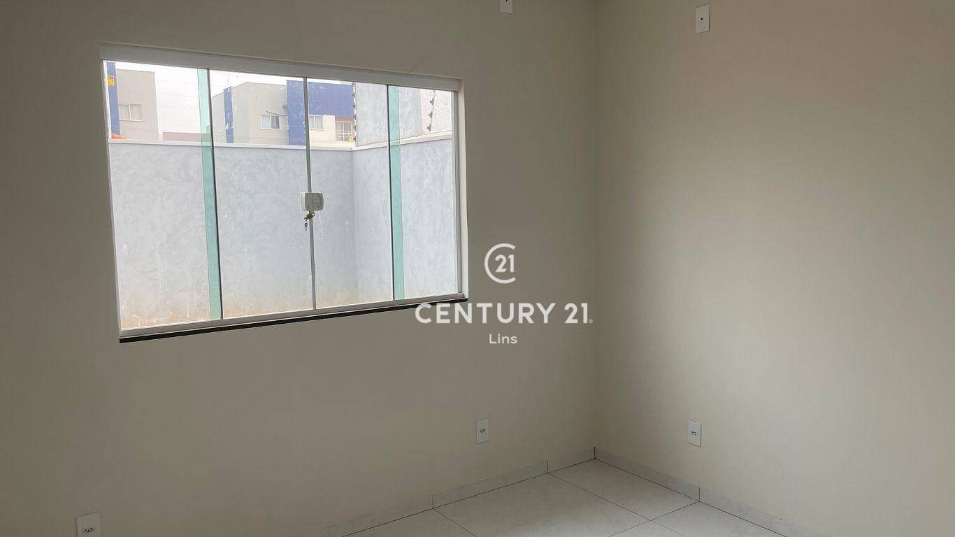 Casa à venda com 3 quartos, 300M2 - Foto 4