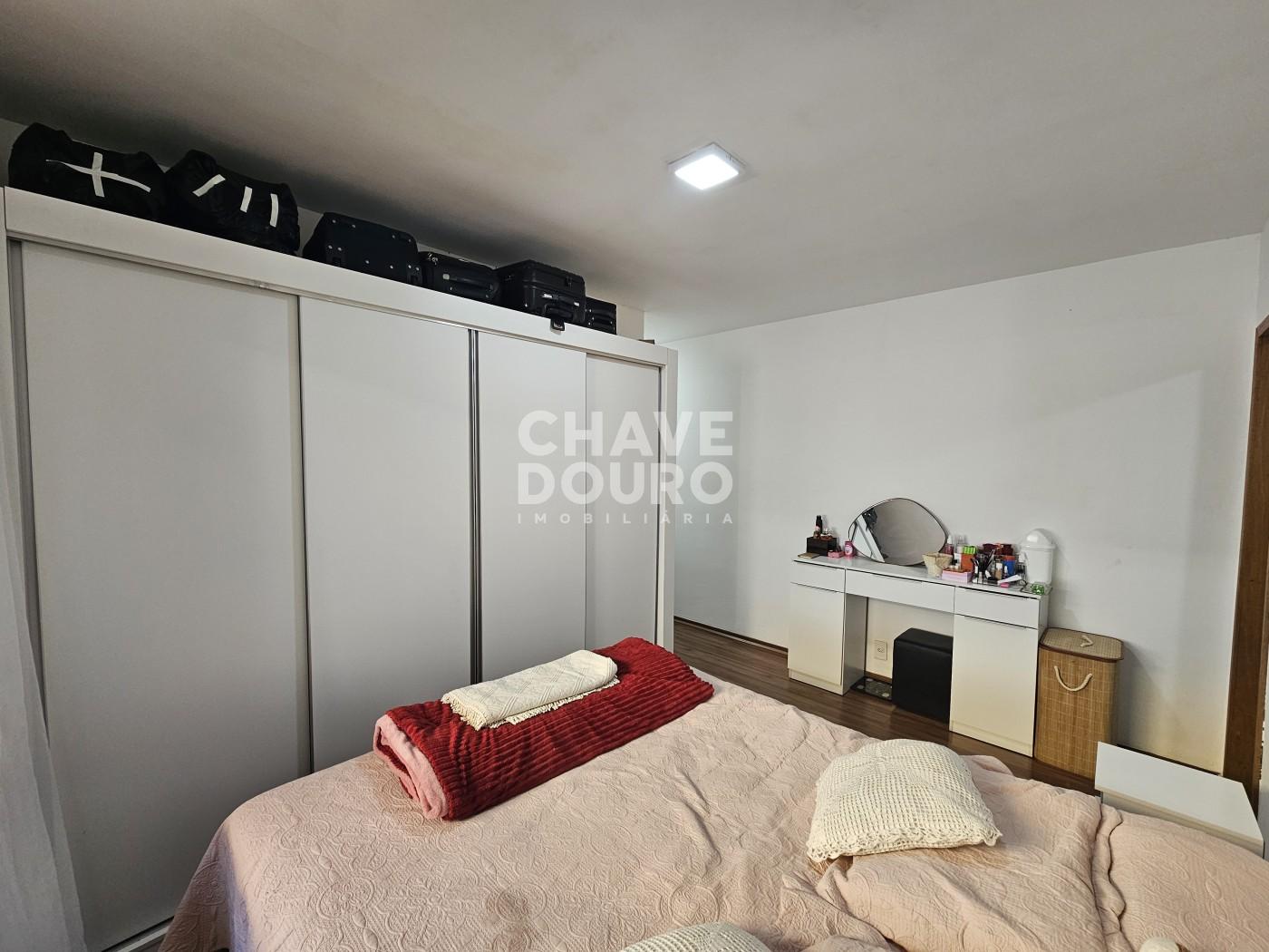 Casa à venda com 2 quartos, 52m² - Foto 13