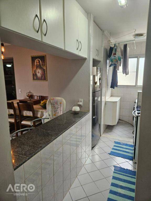 Apartamento à venda com 3 quartos, 70m² - Foto 30