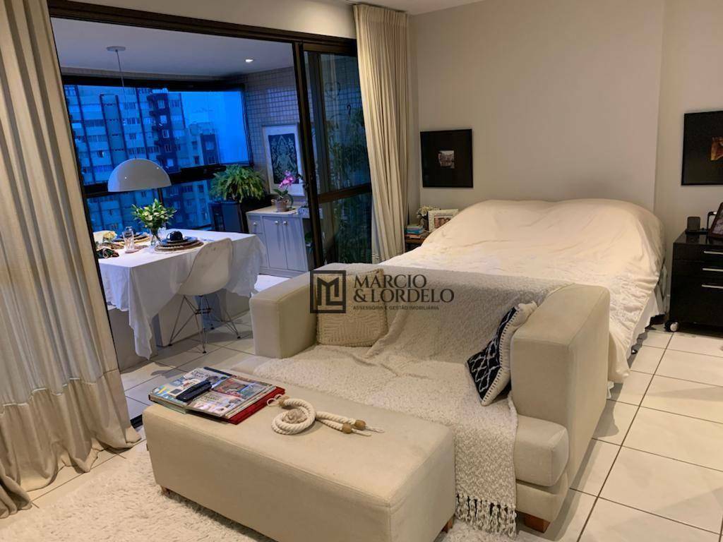 Apartamento à venda com 1 quarto, 60m² - Foto 2