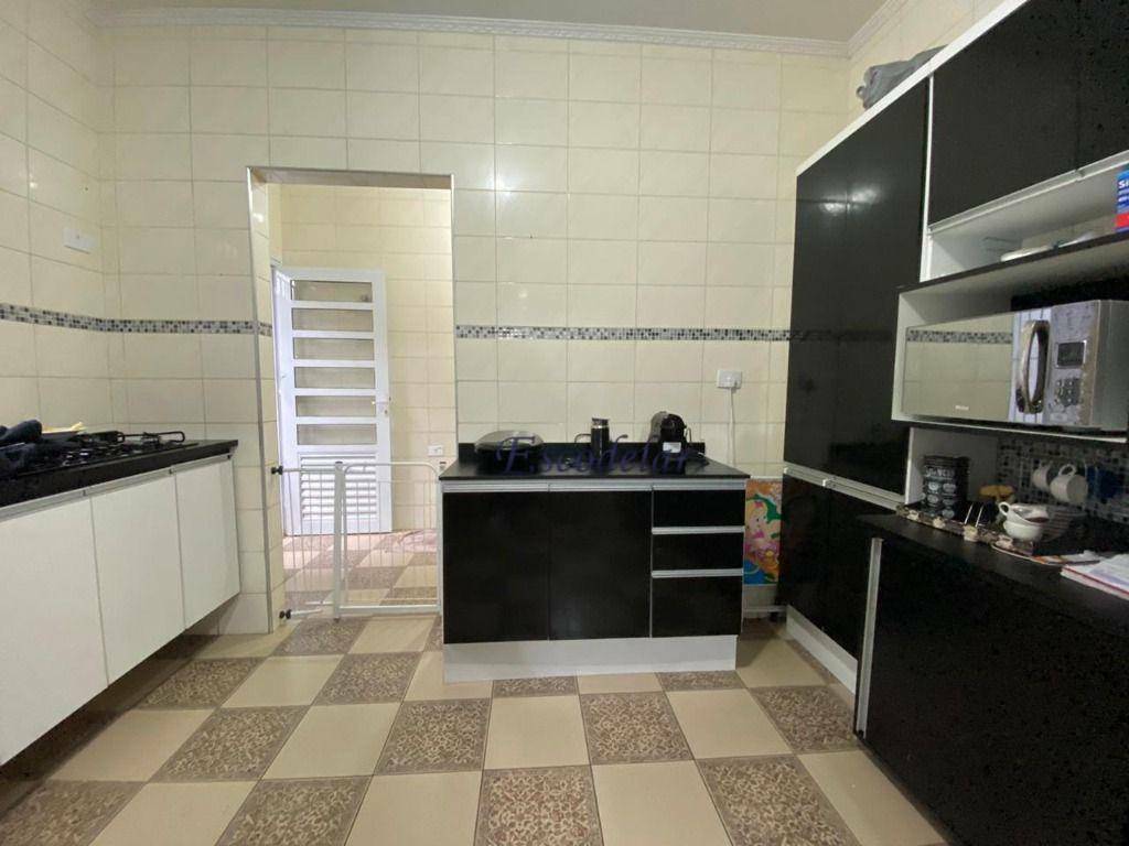 Sobrado à venda com 4 quartos, 304m² - Foto 17