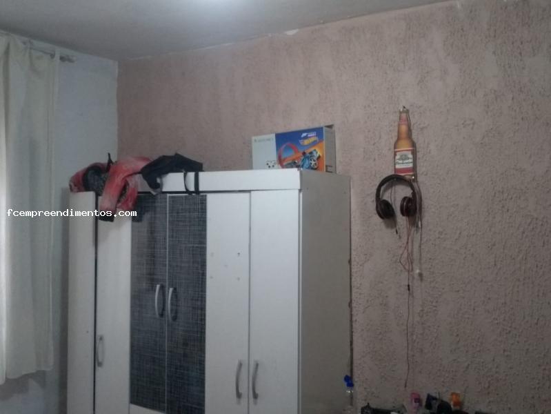 Sobrado à venda com 4 quartos, 160m² - Foto 1