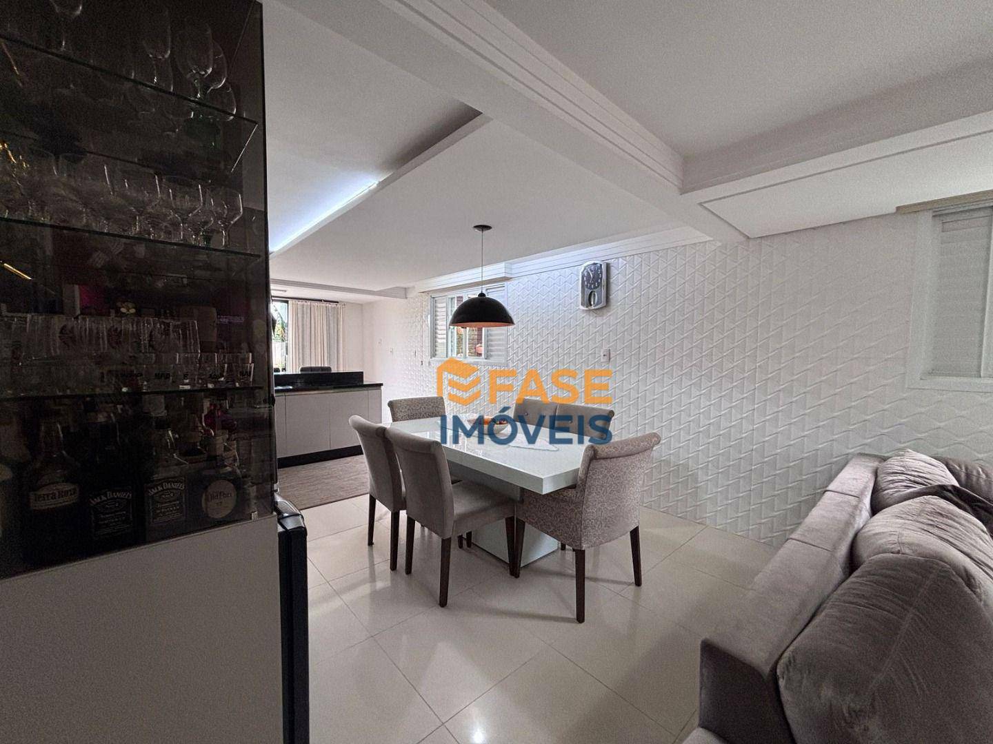 Casa à venda com 4 quartos, 213m² - Foto 10