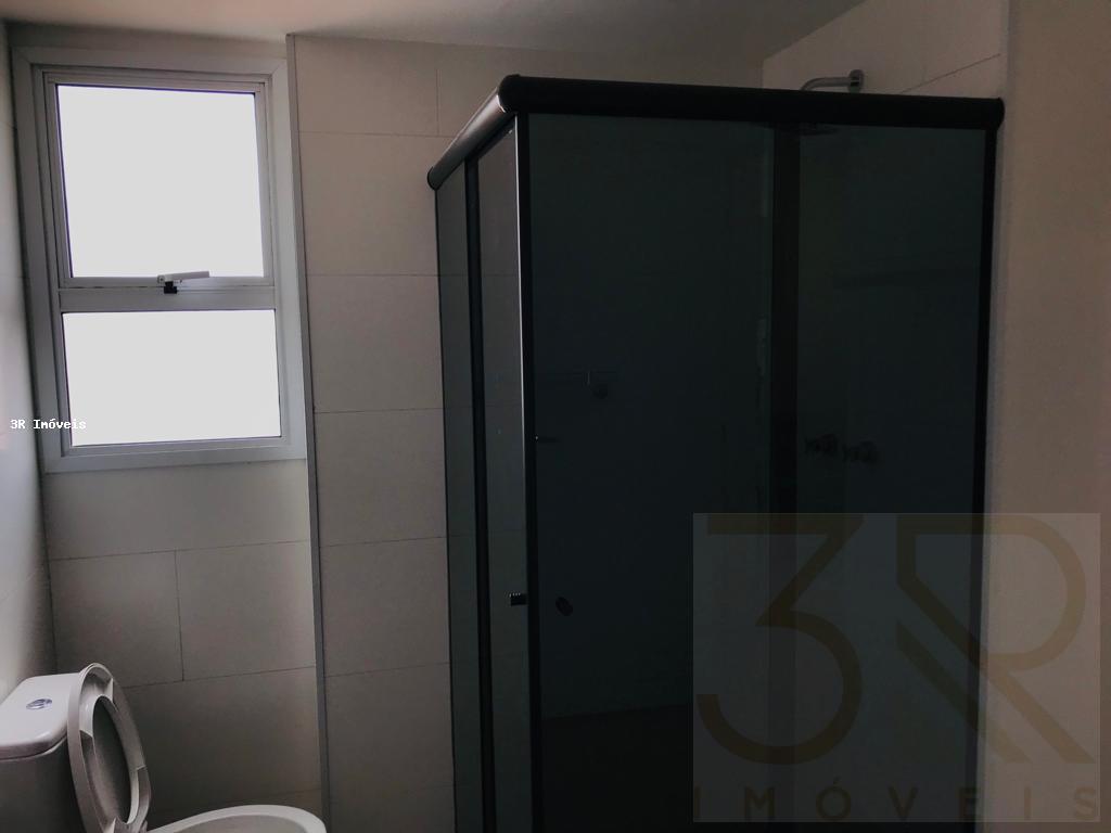 Apartamento para alugar com 1 quarto, 42m² - Foto 15