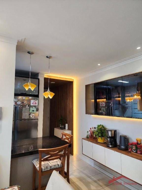 Apartamento à venda com 2 quartos, 85m² - Foto 16