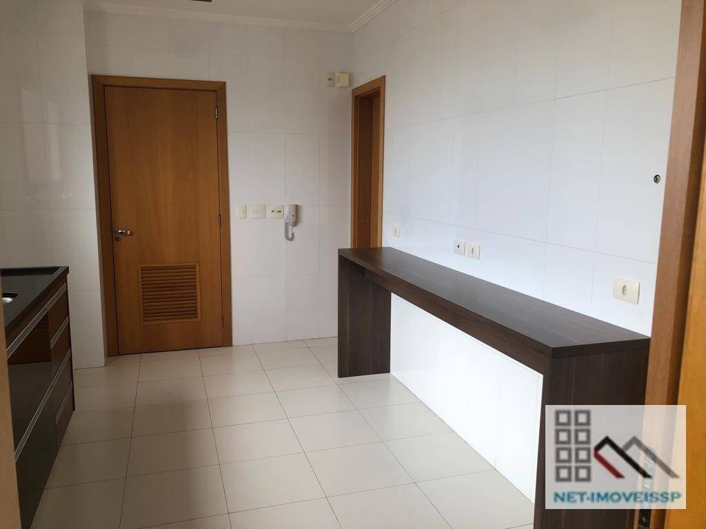 Apartamento à venda com 4 quartos, 208m² - Foto 15