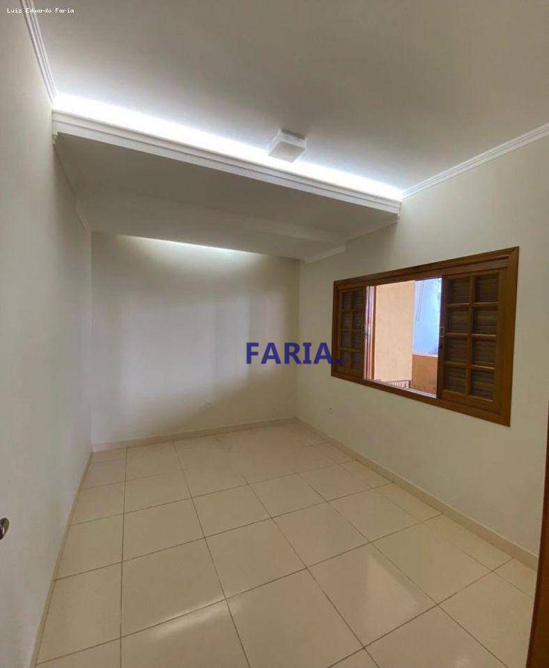 Chácara à venda com 3 quartos, 1100M2 - Foto 7