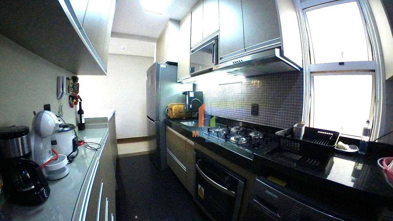 Apartamento à venda com 3 quartos, 67m² - Foto 4