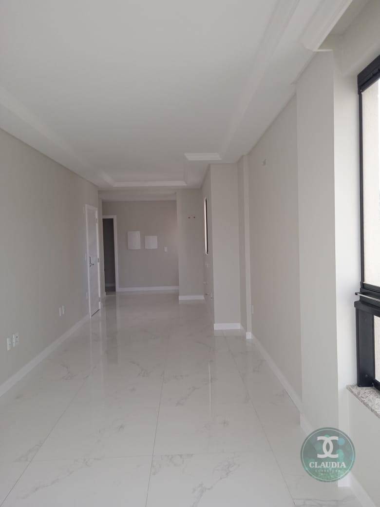 Apartamento à venda com 3 quartos, 178m² - Foto 13