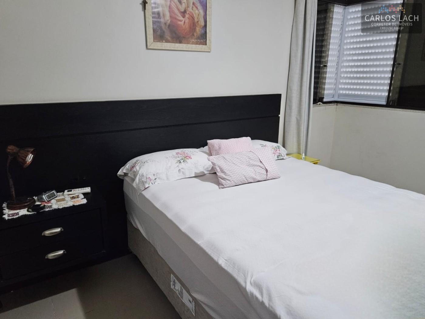 Casa à venda com 3 quartos, 321m² - Foto 22