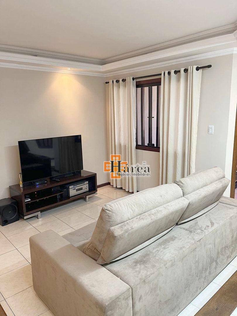 Sobrado à venda com 3 quartos, 200m² - Foto 4