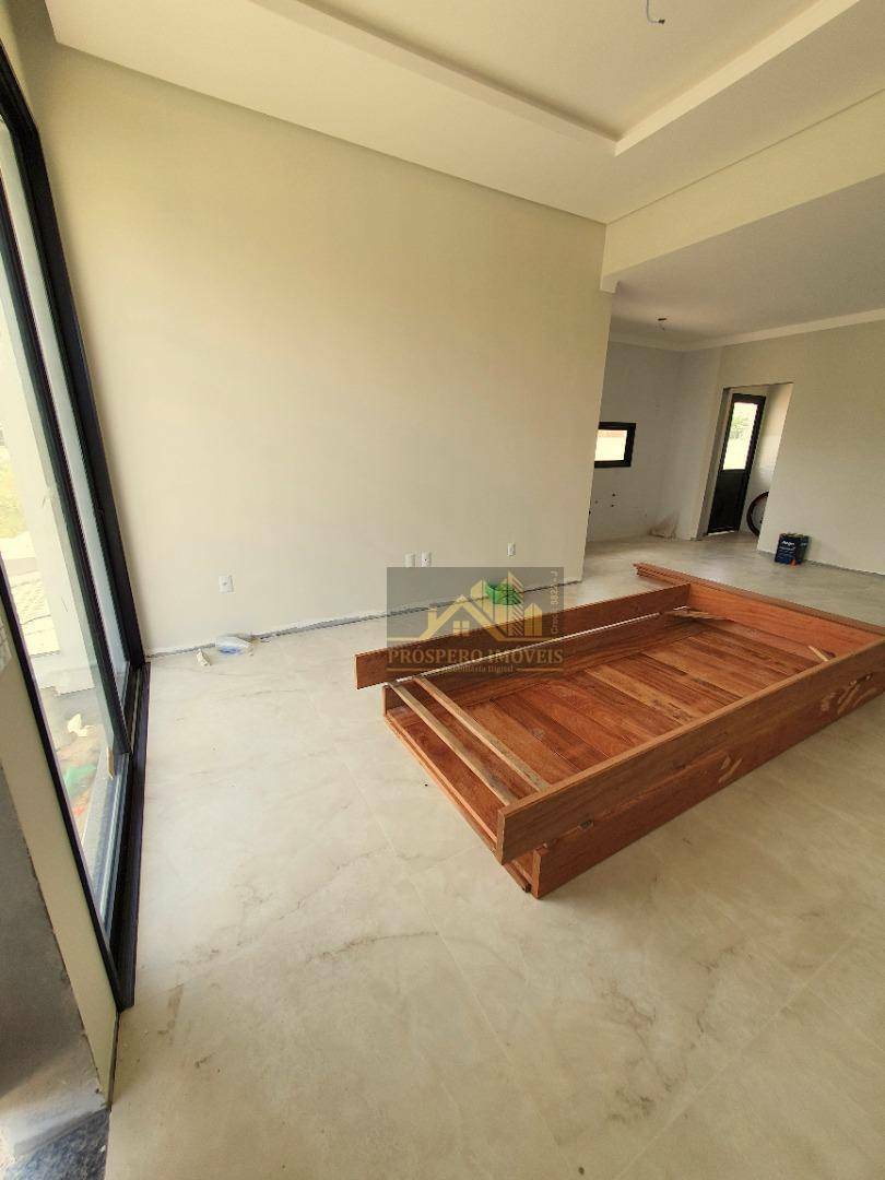 Casa à venda com 3 quartos, 130m² - Foto 8