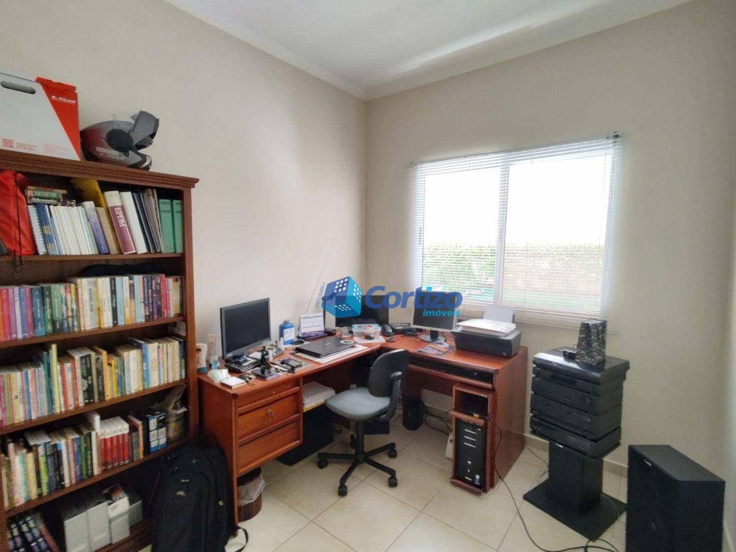 Casa de Condomínio à venda com 3 quartos, 329m² - Foto 8