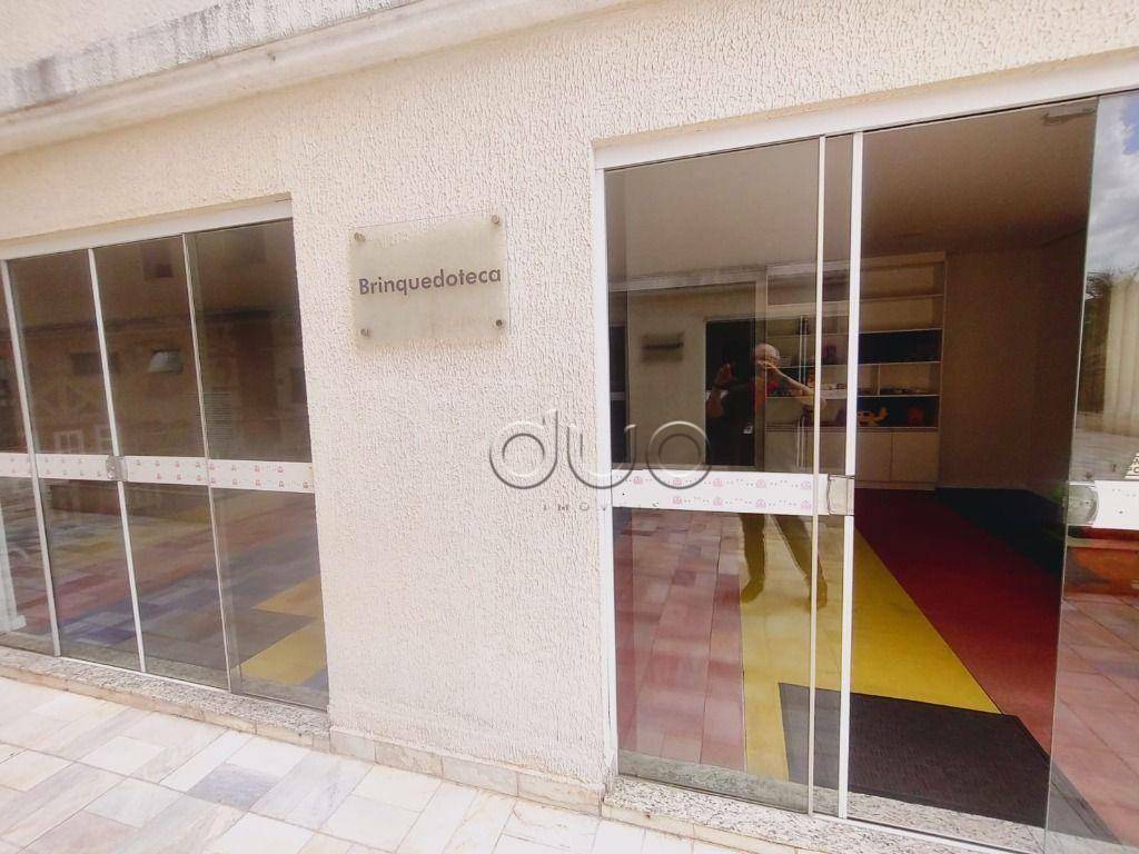 Apartamento para alugar com 3 quartos, 140m² - Foto 32