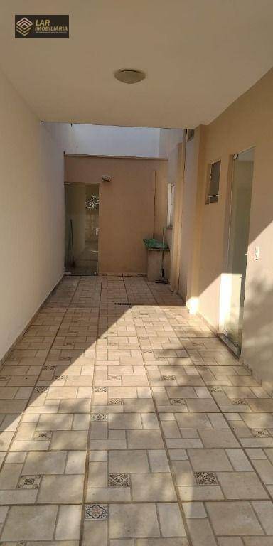 Casa de Condomínio para alugar com 2 quartos, 110m² - Foto 36